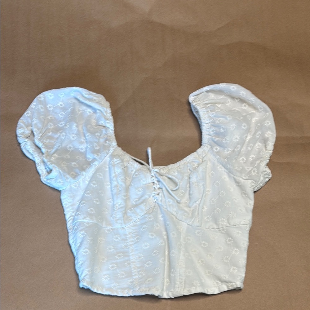 Hollister White Puff Sleeve Crop Blouse